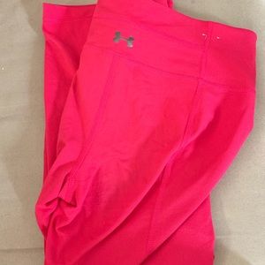 Women’s Under Armour work out capris